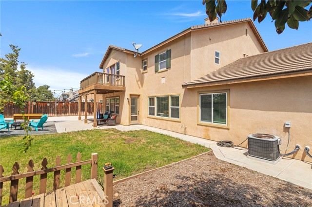 32701 Juniper Berry Drive, Winchester CA: https://media.crmls.org/medias/0f1e44df-e7e7-4505-aeba-97cebdad040e.jpg
