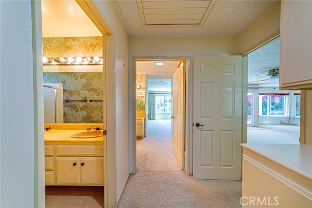 1736 Island Drive, Fullerton CA: https://media.crmls.org/medias/0f1eb5d8-a782-484f-a13b-ff66e76b4acb.jpg