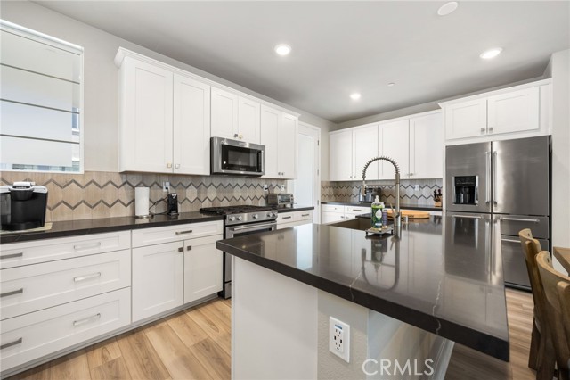 Front Image Thumbnail for CRPW26051405