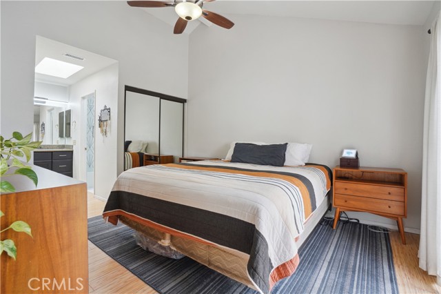 1027 W Rainbow Falls Way, Orange CA: https://media.crmls.org/medias/0f1ef2f9-9f7d-4464-9326-b6a56d0f6383.jpg