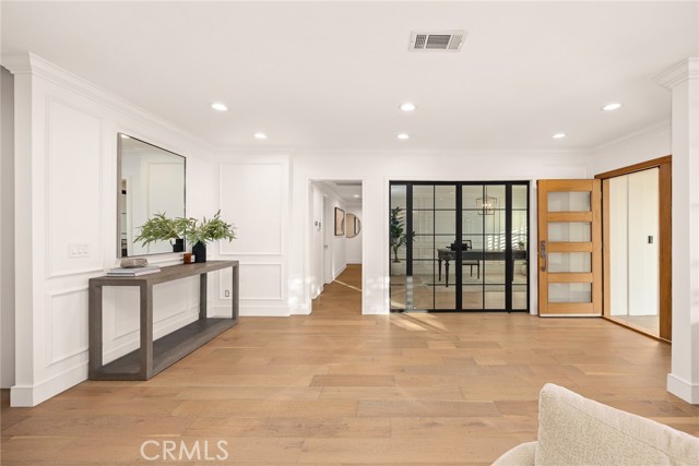 Detail Gallery Image 8 of 71 For 321 Wonderview Dr, Glendale,  CA 91202 - 4 Beds | 3 Baths