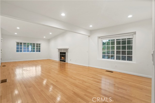 Detail Gallery Image 13 of 64 For 11738 Andasol Ave, Granada Hills,  CA 91344 - 5 Beds | 3 Baths