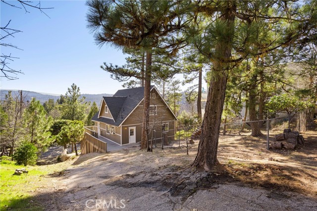 Detail Gallery Image 43 of 44 For 1113 N Grass Valley, Lake Arrowhead,  CA 92352 - 4 Beds | 2 Baths