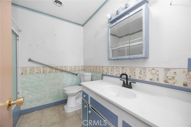 Detail Gallery Image 15 of 29 For 205 Suzanne Ln, Taft,  CA 93268 - 4 Beds | 2 Baths