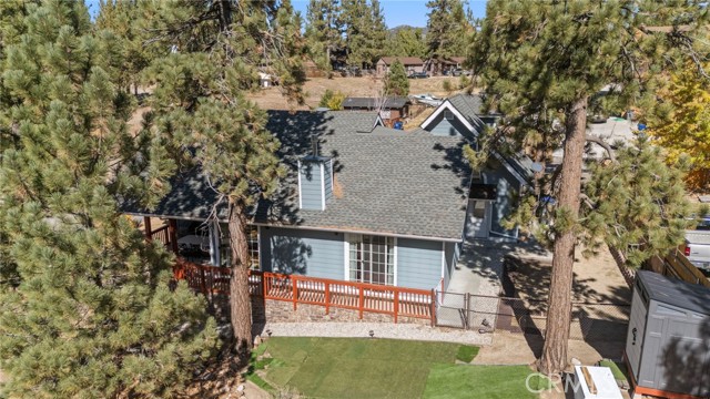 534 Highland, Big Bear Lake CA: https://media.crmls.org/medias/0f202e9d-cf7e-4f1f-87ec-24a88d39dc53.jpg