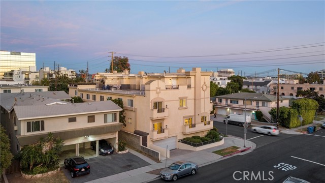 Detail Gallery Image 33 of 45 For 11359 Missouri Ave, Los Angeles,  CA 90025 - 4 Beds | 3/1 Baths