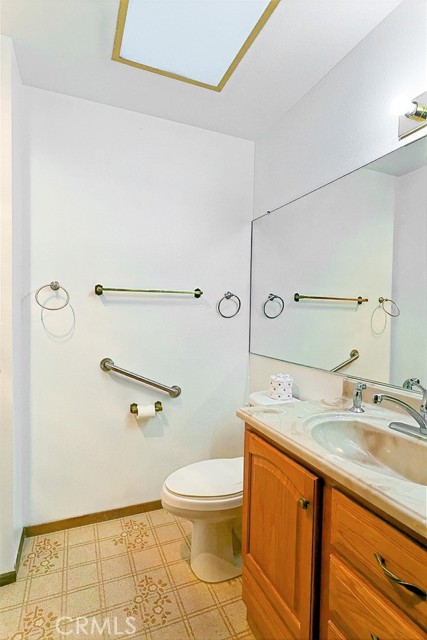 Detail Gallery Image 26 of 45 For 15490 Mondamon, Apple Valley,  CA 92307 - 4 Beds | 2 Baths