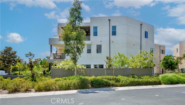 195 Stellar, Irvine CA: https://media.crmls.org/medias/0f213dab-ec72-4e4b-b427-8bd8b53af9da.jpg