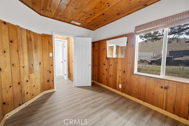 Detail Gallery Image 15 of 20 For 345 W Fairway Bld, Big Bear City,  CA 92314 - 2 Beds | 1 Baths