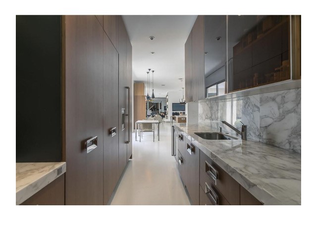 Detail Gallery Image 21 of 53 For 1030 San Rafael Ln, Pasadena,  CA 91105 - 3 Beds | 3 Baths