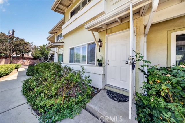16733 Parthenia Street, 5 photo 2