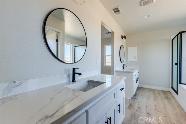 Detail Gallery Image 24 of 46 For 22520 Houston St, Apple Valley,  CA 92308 - 4 Beds | 2/1 Baths