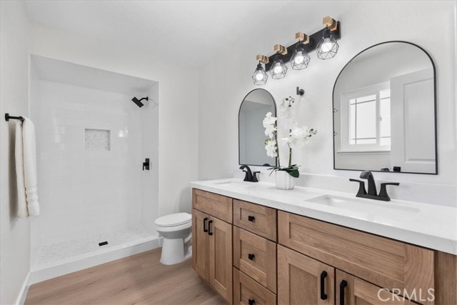 7670 Lakeside Drive, Jurupa Valley CA: https://media.crmls.org/medias/0f2368e8-5510-4201-9579-c20533ab09b1.jpg