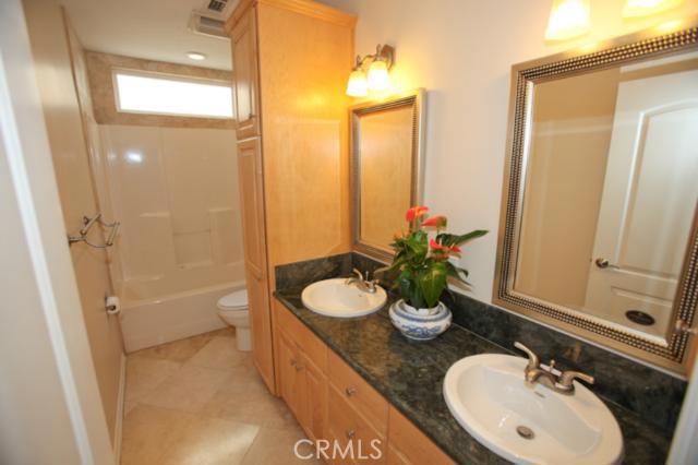 215 Irena Avenue, Redondo Beach, California 90277, 4 Bedrooms Bedrooms, ,3 BathroomsBathrooms,Residential,Sold,Irena,S11023009