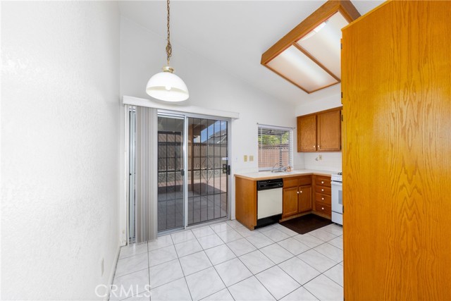 Detail Gallery Image 15 of 29 For 16880 Glennaire Ave, Victorville,  CA 92395 - 3 Beds | 2 Baths