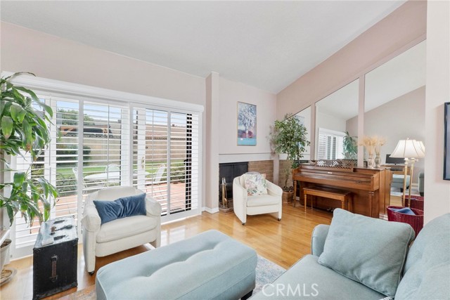 Detail Gallery Image 11 of 35 For 11922 Heritage, Downey,  CA 90241 - 2 Beds | 2 Baths