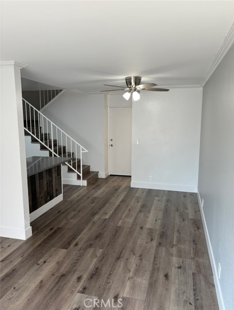 Detail Gallery Image 2 of 14 For 13750 Hubbard St #28,  Sylmar,  CA 91342 - 3 Beds | 3 Baths