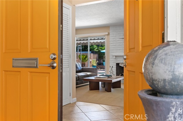 Detail Gallery Image 11 of 60 For 2924 Elm St, Bakersfield,  CA 93301 - 4 Beds | 2 Baths