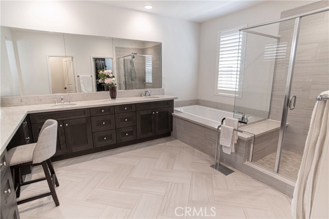 124 Brambles, Irvine CA: https://media.crmls.org/medias/0f27d877-28d1-4a17-996c-d42a21d5d10e.jpg