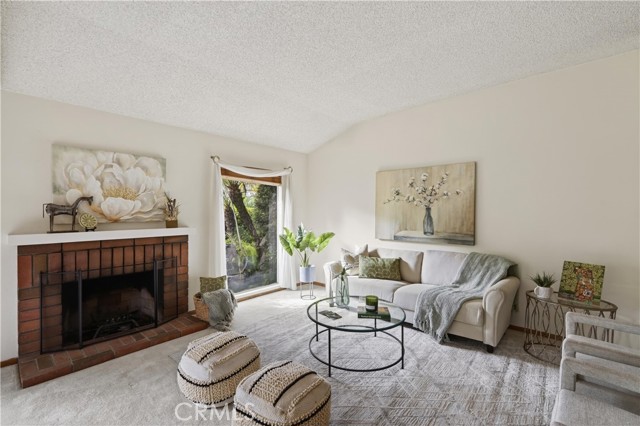 Detail Gallery Image 10 of 40 For 1496 Lemon Grove, Upland,  CA 91786 - 2 Beds | 2 Baths