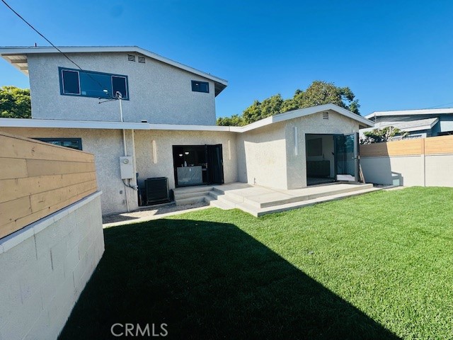 Detail Gallery Image 31 of 56 For 2440 Ostrom, Long Beach,  CA 90815 - 4 Beds | 3 Baths