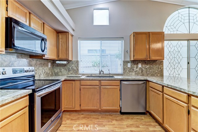 1946 Tamarack Lane, Hemet CA: https://media.crmls.org/medias/0f28a76a-b416-4c79-88d2-d460af83217c.jpg