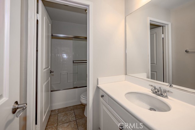 Detail Gallery Image 18 of 27 For 28378 Mirabelle Ln, Saugus,  CA 91350 - 3 Beds | 2/1 Baths