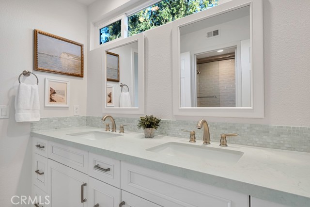 Detail Gallery Image 37 of 64 For 1799 Roulette Cir, Thousand Oaks,  CA 91362 - 5 Beds | 4 Baths