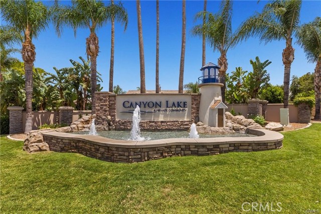 30295 Little Harbor Drive, Canyon Lake CA: https://media.crmls.org/medias/0f298775-bf13-4361-9b3f-ebb1275bf1c2.jpg