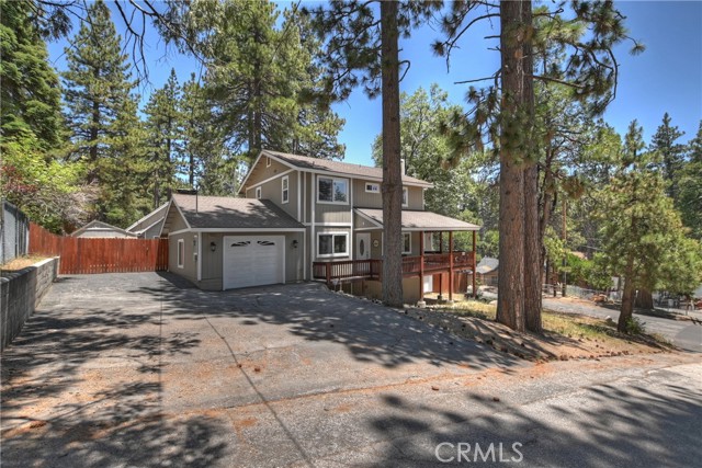 31816 Silver Spruce Drive, Running Springs CA: https://media.crmls.org/medias/0f2a2962-7051-4ecd-8234-1bc3047950a8.jpg