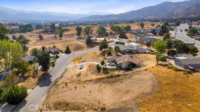 Detail Gallery Image 4 of 8 For 22935 Larkspur Ct, Tehachapi,  CA 93561 - – Beds | – Baths