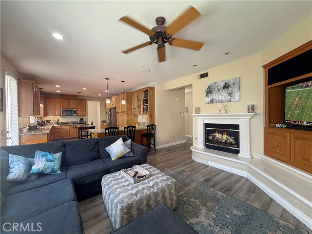 Detail Gallery Image 9 of 29 For 23964 Old Pomegranate Rd, Yorba Linda,  CA 92887 - 5 Beds | 3 Baths