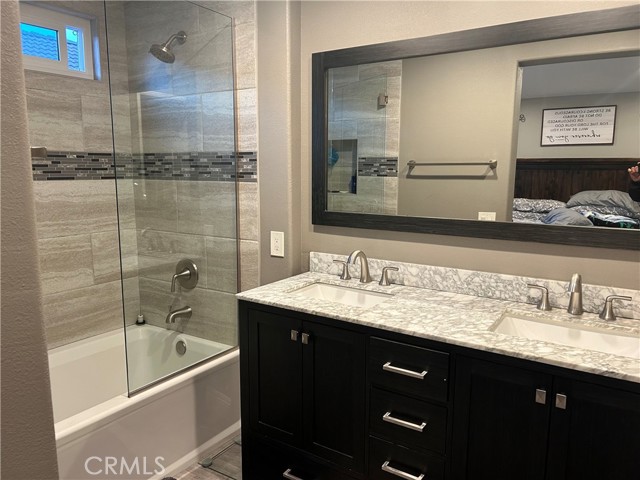 Detail Gallery Image 12 of 20 For 19 Calotte, Lake Forest,  CA 92610 - 4 Beds | 3 Baths