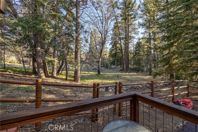 Detail Gallery Image 5 of 28 For 42721 Willow Ave, Big Bear Lake,  CA 92315 - 3 Beds | 1 Baths