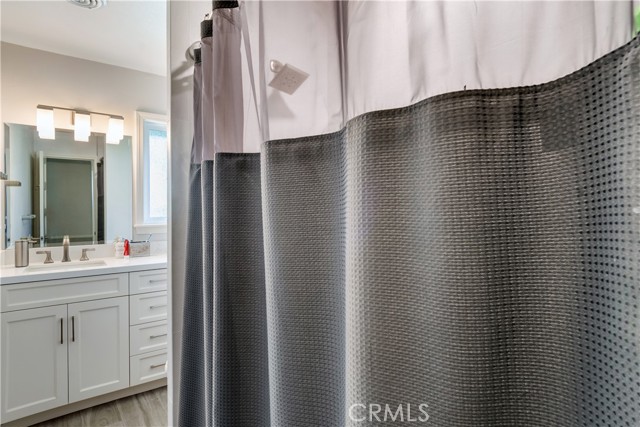 Detail Gallery Image 10 of 18 For 5950 Bond St, Riverside,  CA 92506 - 4 Beds | 2 Baths