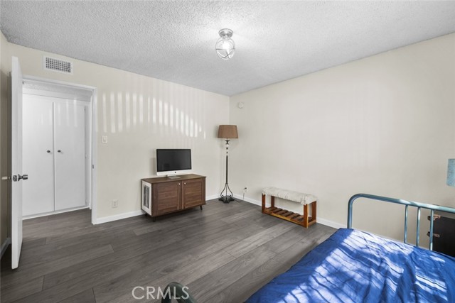 Detail Gallery Image 20 of 41 For 18555 Collins St #C18,  Tarzana,  CA 91356 - 2 Beds | 2 Baths