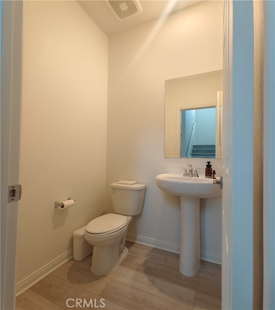 Detail Gallery Image 4 of 19 For 4205 E Carmel Privado, Ontario,  CA 91761 - 3 Beds | 2/1 Baths