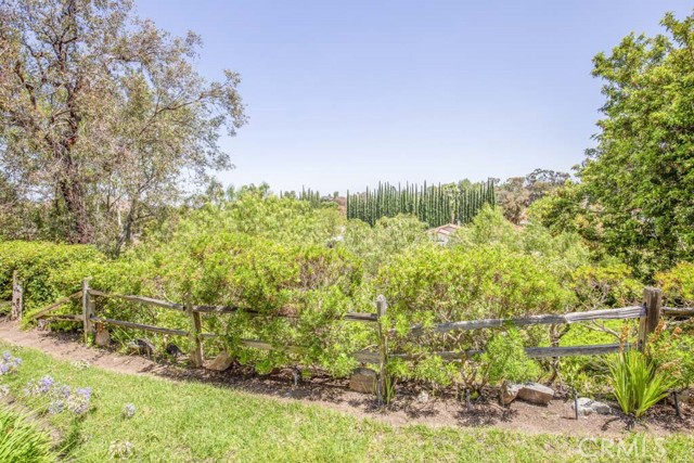 5089 Ovalo, Laguna Woods CA: https://media.crmls.org/medias/0f2e7877-1c14-4008-abb5-729fa70da9d2.jpg