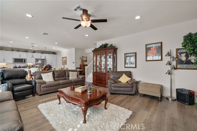 Detail Gallery Image 11 of 44 For 5246 Denali Ct, Fontana,  CA 92336 - 4 Beds | 4 Baths