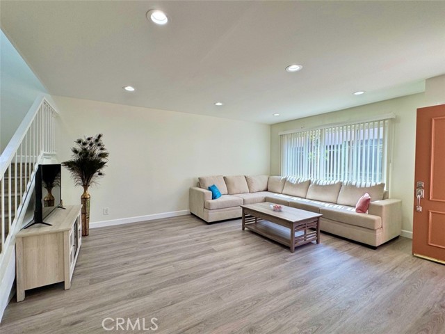 Detail Gallery Image 3 of 49 For 3534 Del Amo Blvd, Torrance,  CA 90503 - 4 Beds | 2/1 Baths