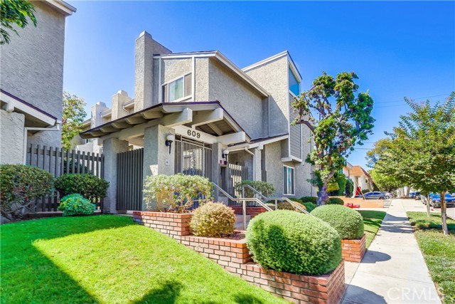 Detail Gallery Image 2 of 73 For 609 Meyer Ln #11,  Redondo Beach,  CA 90278 - 2 Beds | 1/1 Baths