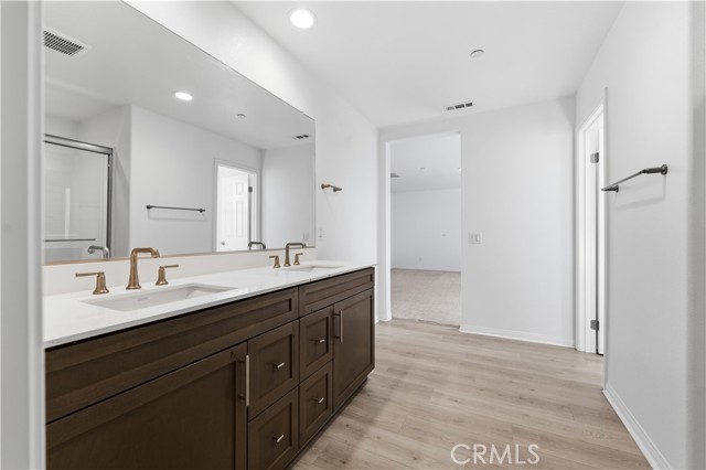 Detail Gallery Image 16 of 20 For 43869 Hampton, Lancaster,  CA 93536 - 4 Beds | 3 Baths