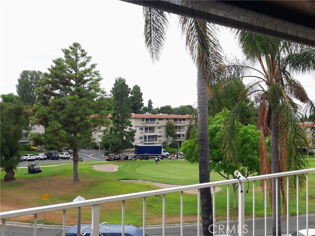 2384 Via Mariposa W, Laguna Woods CA: https://media.crmls.org/medias/0f30de77-310c-4ec5-9ee4-bc237a7d8b0f.jpg