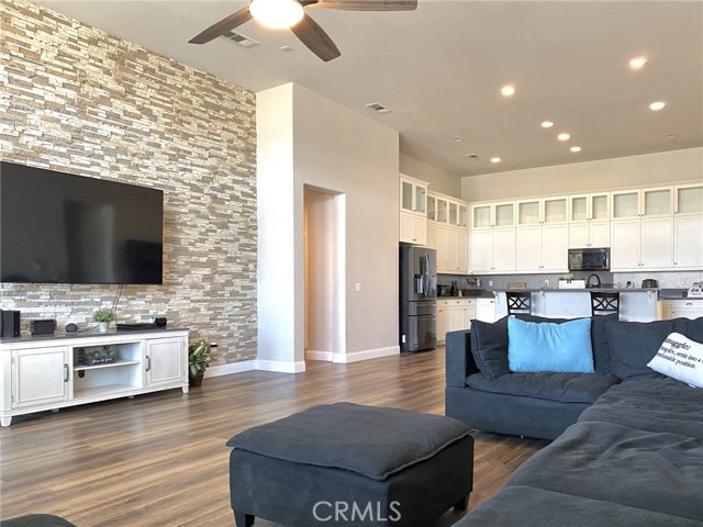 Detail Gallery Image 16 of 41 For 25034 Lost Colt Ct, Menifee,  CA 92584 - 4 Beds | 2 Baths