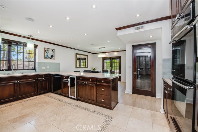 15464 Duomo Via Street, Bel Air CA: https://media.crmls.org/medias/0f31d9bf-b7f9-42af-99ae-2760962c668b.jpg
