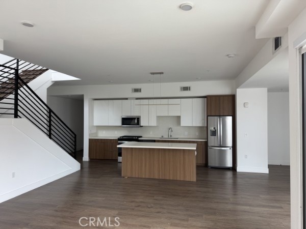 Front Image Thumbnail for CRTR26229157