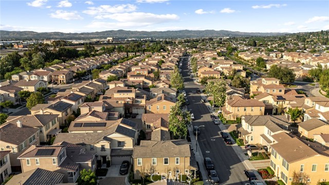 341 W Pebble Creek Lane, Orange CA: https://media.crmls.org/medias/0f325d76-01ba-43e6-9f25-20b8e5219189.jpg