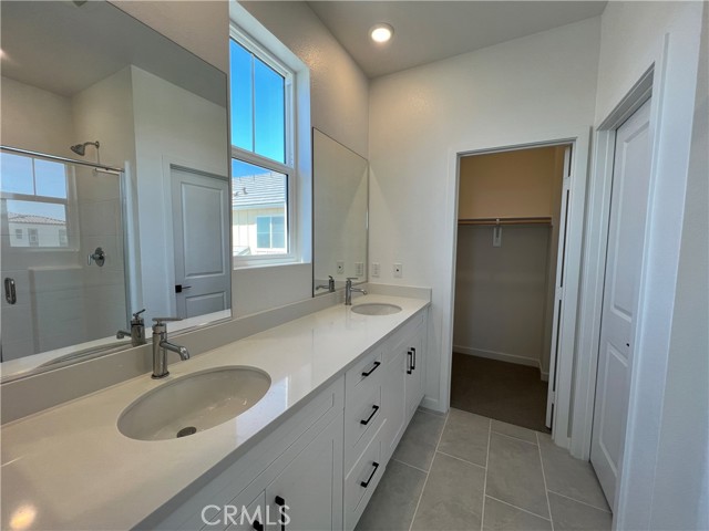 Detail Gallery Image 19 of 27 For 6074 Reef Way, Corona,  CA 92880 - 4 Beds | 3/1 Baths