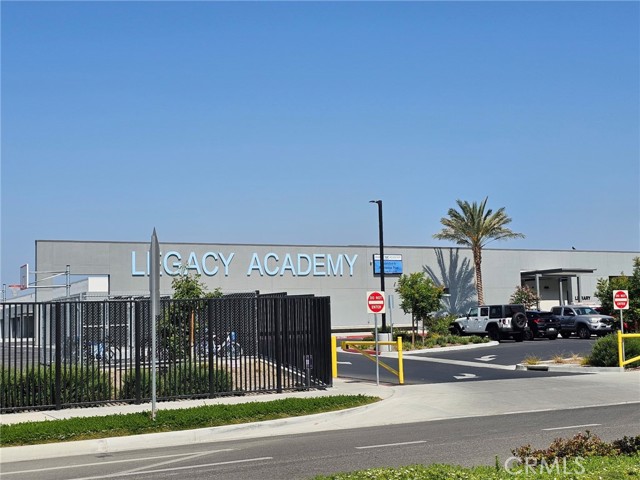 7800 Botany Street, Chino CA: https://media.crmls.org/medias/0f3315a0-2164-42cf-bb8d-1b154a045477.jpg