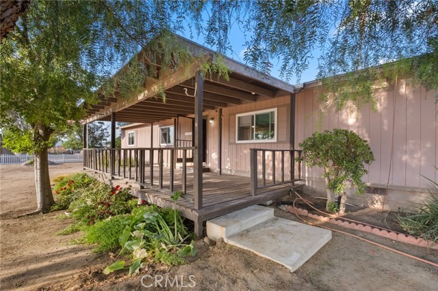 22910 Olivas Avenue, Nuevo CA: https://media.crmls.org/medias/0f338138-1634-439b-b0c0-fa7ca44e2f1d.jpg